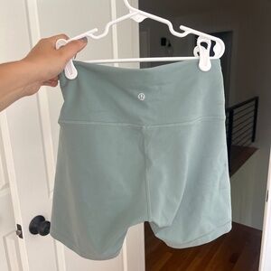 LULULEMON | WUNDER TRAIN SHORT